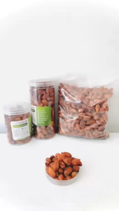 KACANG ALMOND CANGKANG SUSU 500gr Panggang Almon Kulit 500 gram Roasted in Shell Milk Flavour Matang