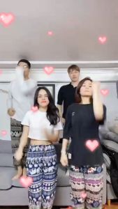 Quần lanh thổ cẩm - [Ảnh thật + có sẵn] - quần lanh họa tiết hoa quả - quần alibaba phom to rộng thoáng mát 40 - 80kg nhiều màu - Hugo Shop