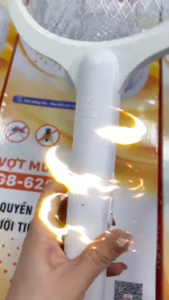 Vợt muỗi tự động 626 G8HOME kiêm Đèn Bắt Muỗi 2 trong 1 tự động sạc điện Vợt bắt muỗi thông minh kèm củ sạc Bảo Hành 1 năm