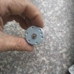 Bộ cơ nhựa lắp cho máy ổn áp lioa