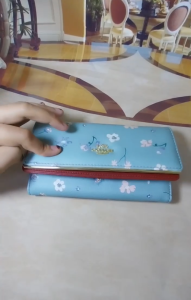 Beautiful classic purse for ladies clutches wristels card & coin holder