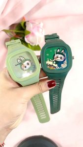 Jam Tangan Anak Perempuan Kuarsa Analoq Motif Karakter Labubu Modis Persegi Trendy Strap Rubber