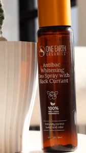 One Earth Organics Antibacterial Whitening Deo-Spray 60 ml