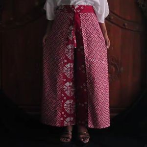 Batik Wanita Celana Kulot Dewasa Motif Edelweis Warna Merah Bawahan Wanita Katun Premium