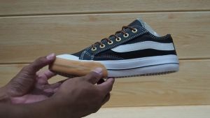 SEPATU CASUAL KULIT SINTETIS NEW DESIGN PRIA LOW PENDEK HITAM