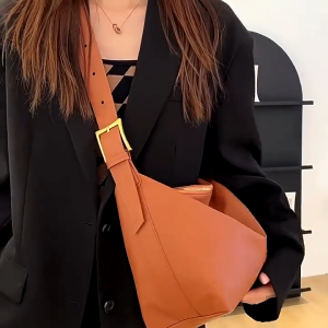 【Ready Stock】Bags Large Plain Trending Leather Shoulder Sling Bag For Woman Korean Fashion Hobo Zipper