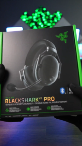 Razer BlackShark V2 Pro Wireless Gaming Headset — 2023 Edition - THX Spatial Audio — For Gamers & Creators