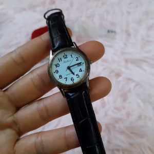 Đồng hồ nữ falcon-Q&Q- có lịch dây da second hand si nhât đã qua sử dụng