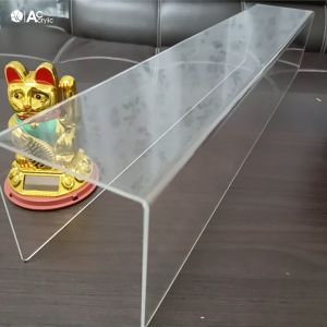 ชั้นวางโมเดล ชั้นอะคริลิคใส ทรง U ขนาด ก10xย55xส10cm.  หนา 2 มิล (U4)