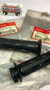 HANDGRIP KIRI KANAN HONDA BEAT KARBU VARIO KARBU SPACY KARBU ORI AHM 53140KVB900 53166KVB900