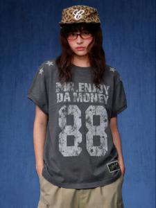 MEDM | Stereoscopic Wide Shoulder Vintage Casual Round Neck T-Shirt