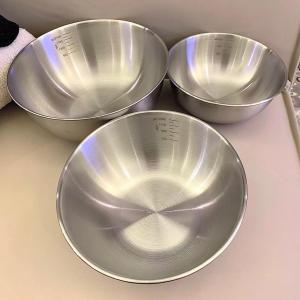 Thickened Stainless Steel Salad Bowl Noodle Bowl Kitchen Sink Korean Style with Scale Salad Bowl Egg Beating And Noodle Making