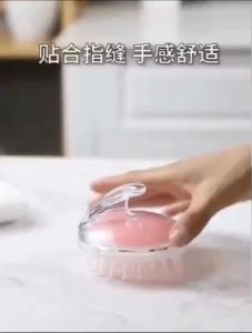 Silicone Scalp Massager Comb Brush Bath and Shampoo Hair Refreshing Scalp Massage Comb