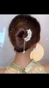 F4 Jepit Rambut Korea Bahan Alloy 10.5cm Aksen Mutiara Permata dengan Rumbai Tusuk Konde TKAJ002