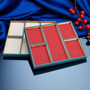 Red Embroidered Luxury Silk Bracelet Display Stand Chinese Cultural Playfulness Jewelry Accessory Storage New Fashion Trend