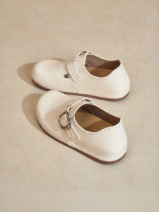 Josiny | Comfortable and Versatile Flat Shoes with Buckle