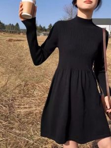 Small Black Paperman Super Nice Knitting Dress Fall and Winter Hepburn Black Dress Inner Wear Base Woolen Skirt
