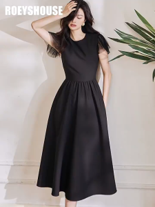 Đầm Đen Dáng Dài Tay Lưới Xếp Tầng Sang Trọng & Thần Thái Chuẩn Quý Cô