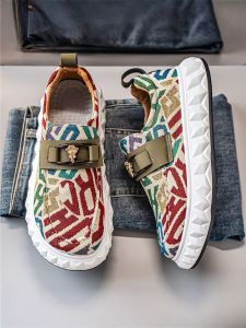 Nanjiren | Breathable & Odor-Resistant Embroidered Loafer with Ethnic Design