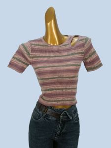 เซ็กซี่ แขนสั้นถัก เสื้อท่อนบน Hollow Out แฟชั่นลายชั้นฐาน ฤดูร้อน 2024 สลิมฟิต ความยาวสั้นสไตล์การเดินทางคอกลมต่ํา