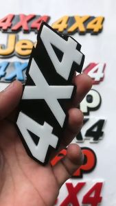 EMBLEM 4X4 EKSTERIOR MOBIL DENGAN VARIASI HURUF TIMBUL 3D BAHAN FIBERGLASS
