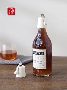 【iMall】Red Wine Bottle Cap Stopper Corkscrew Wine Cork Bottle Plug Vacuum Sealed Bar Champagne Liquor Flow Stopper Pour