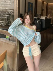 Áo Thun Nữ Tay Dài Cổ Chữ V Sọc Màu Khối Mùa Hè Mỏng Chống Tia UV Đa Năng Phong Cách Thường Ngày Thời Trang Hàn Quốc