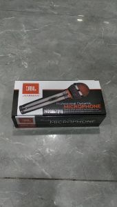 (IEEM) PROFESSIONAL DYNAMIC WIRED MICROPHONE JBL-10S SMOOTH RESPONSE FOR LEAD & BACK UP VOCALS.
