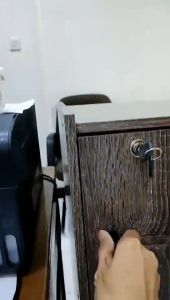RAK LEMARI SERBAGUNA 3 SUSUN 4 SUSUN 5 SUSUN KAYU DENGAN KUNCI DAN PINTU RAK SERBAGUNA PINTU RAK BUKU SERBAGUNA MINIIMALIS