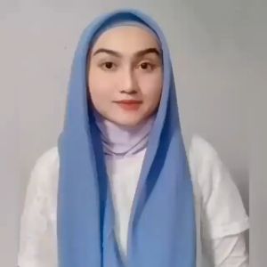 BELLA SQUARE HIJAB SEGIEMPAT - Kerudung Segi Empat Bella Square (Full Warna BISA COD)