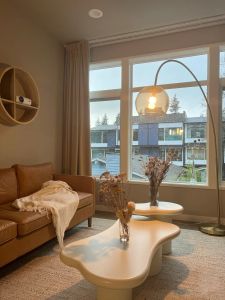 Minimalist Wabi Sabi Clouds And Flowers Irregular Shaped Small Modern Japanese Style Tea Table Metal round Cornered Coffee Table