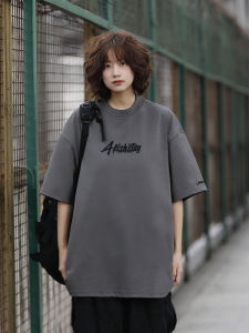 เสื้อยืดแขนสั้นผ้าฝ้ายลายตัวอักษรสไตล์ญี่ปุ่นสำหรับฤดูร้อนสำหรับผู้ชายและผู้หญิง ทรงหลวม ลำลอง คอกลม ระบายอากาศได้ดี ป้องกันแบคทีเรีย