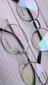 กรอบแว่นตา BOSU รุ่น 11003 - C2 เต็มกรอบสีเงินเทา วัสดุ Titanium น้ำหนักเบา ใส่สบาย