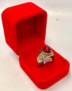 แหวน 2 กษัตริย์ พลอยทับทิม พลอยหินหยกพม่า พลอยหินตาเสือ ช่วยเสริมพลังอำนาจ โชคลาภ วาสนา ความสำเร็จมั่งคั่งร่ำรวย