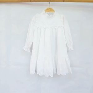 Váy bé gái dài tay Đầm trắng cho bé 1-10 tuổi thêu hoa cổ viền vuông vải thô boil mềm mại kiểu dáng điệu đà