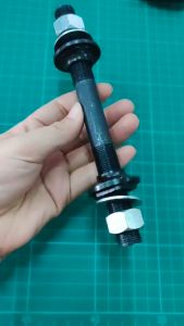 แกน เพลารถเข็น 5/8 หรือ 5 หุน เพลาล้อรถเข็น และน็อตตัวเมีย แหวน สำหรับดุมล้อรถเข็นสาลี่