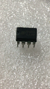 (2 con) IC nguồn SD6864 DIP8