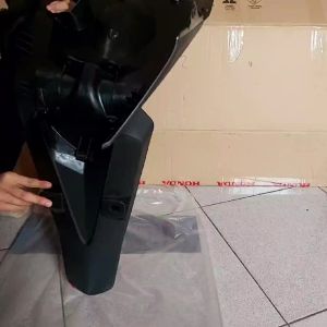 Slebor Spakbor Belakang Vario 125 FI Lama Asli HONDA AHM 8010A-KZR-600