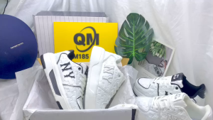 Giày Sneaker Nam Nữ Cổ Thấp Họa Tiết Graphic Phong Cách Thể Thao MLB Chunky full box