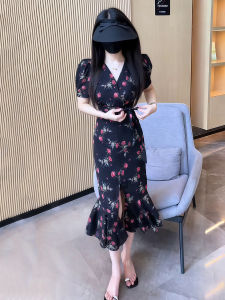 ANFEIQI | French Hepburn Style Mermaid Dress Slim Fitting Black V-neck Floral