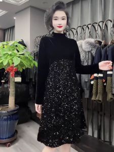 ชุดเดรสยาวปานกลางผ้ากำมะหยี่ประดับเลื่อมแฟชั่นฤดูใบไม้ร่วง/ฤดูหนาวสำหรับผู้หญิง เอวสูง คอตั้งครึ่งตัว ทรงเข้ารูป เดรสยาวคลุมเข่า