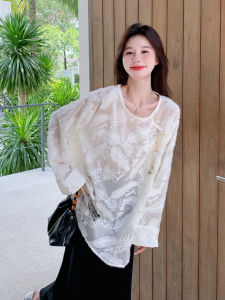 Muted Ivory Feather Embroidery Casual Womens Shirt Short Outerwear Autumn New Style Elegant Leisure Top Fashionable Loose Fit
