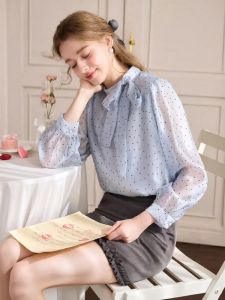 XIANGYING | Áo Sơ Mi Chấm Bi Pháp Có Cà Vạt Nơ Màu Xanh Nhạt
