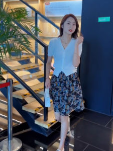 Stylish High-Waisted A-Line Skirt
