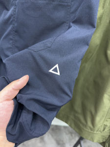 กางเกงขาสั้นกีฬากลางแจ้งแห้งเร็ว SVIP สำหรับผู้ชาย กางเกงขายาวทรงตรง 5 นิ้ว ทรงลำลอง ระบายอากาศได้ดี แฟชั่นฤดูร้อน