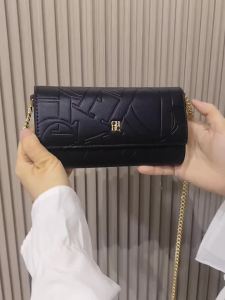 CH Brand Fashionable Womens High-end Shoulder Bag With Letter Printing Design Elegant Womens High-quality Shoulder Bag