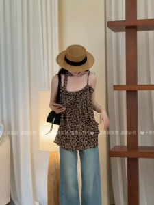 Áo Hai Dây Da Báo Nữ Dáng Rộng Thiết Kế Bèo Nhún Phong Cách Retro Cá Tính