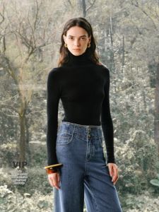 Seamless Wool Knit Top Long Sleeve Fitting 2026 New