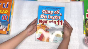 Sách - Củng Cố Và Ôn Luyện Ngữ Văn Lớp 11 - Biên Soạn Theo Chương Trình GDPT Mới - ndbooks