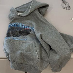 Girls Fleece Lined Hoodie Comfortable Long Sleeve round Neck Pullover Sweatshirt Warm Outerwear for Autumn Winter Season